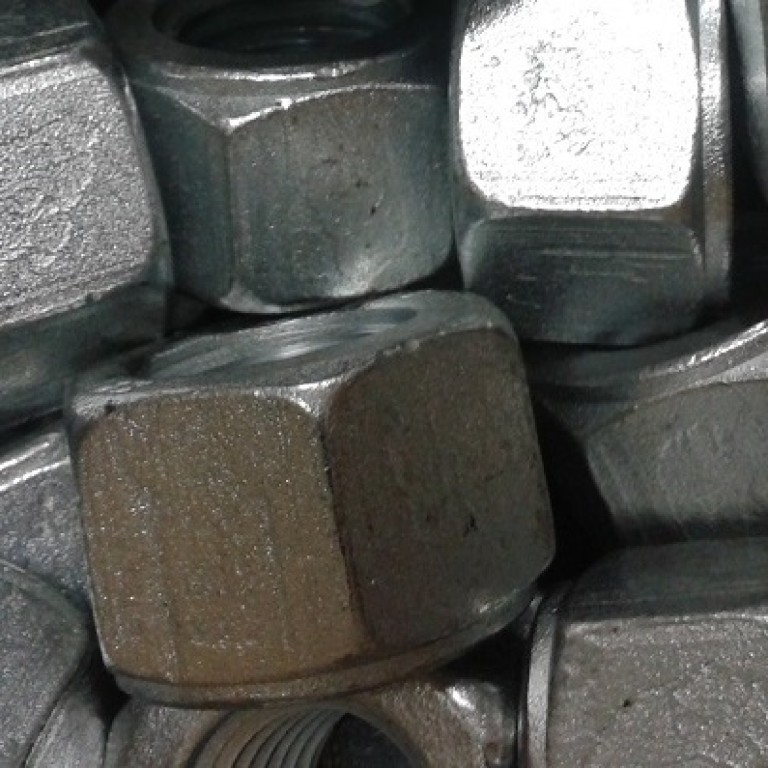 Szegcsavar anya MSZ 5189/8, 25CrMo4 natúr, M20 (s=32)